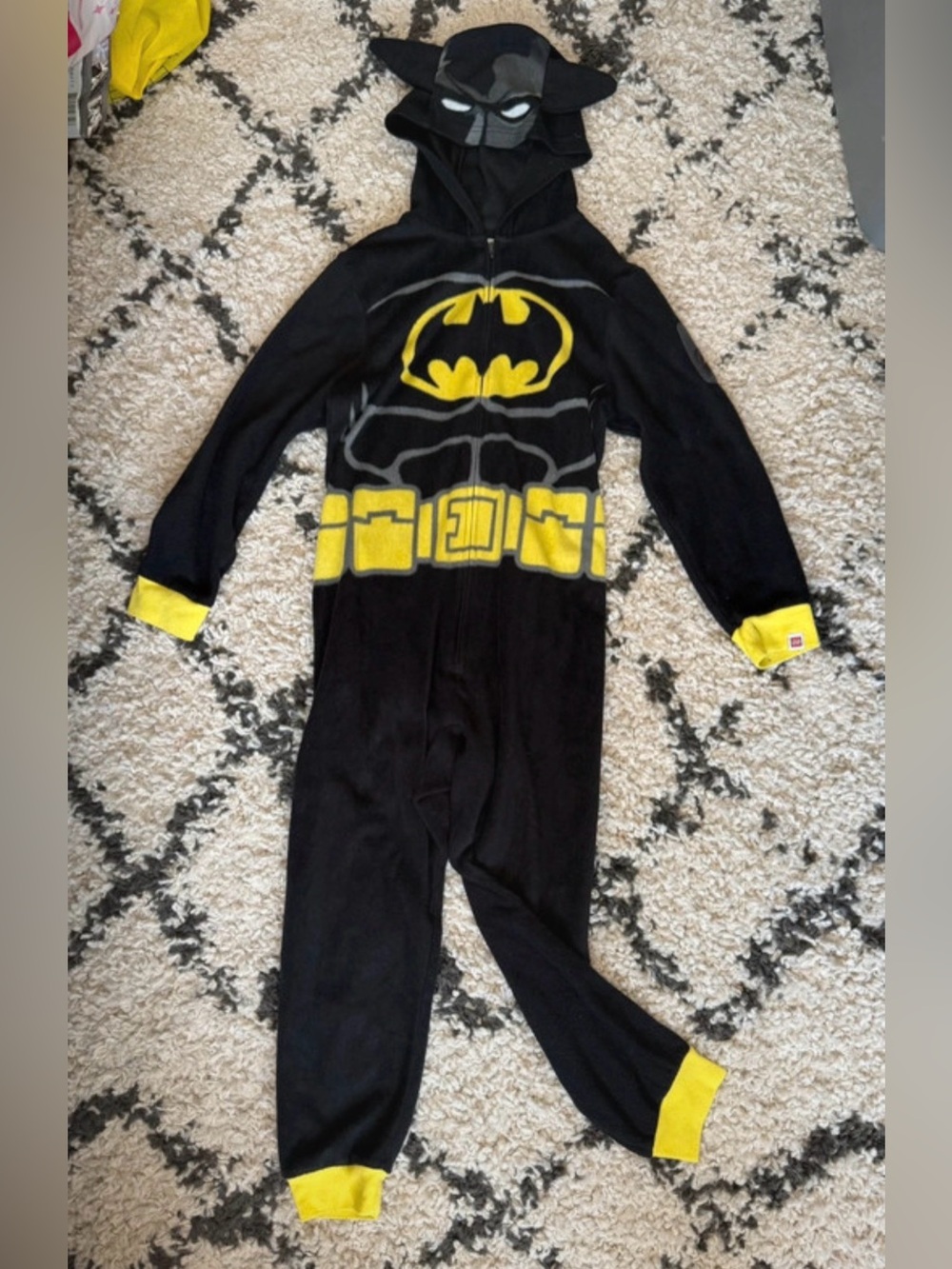 Lego Batman Kids Black & Yellow Hooded Onesie pjs size 8